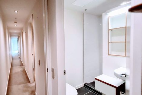 Photo of property in Piermont Apartments, 4i/82 Cable Street, Te Aro, Wellington, 6011