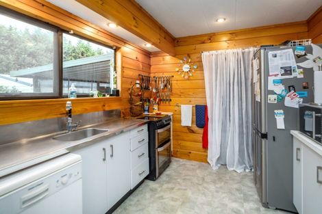 Photo of property in 74 Charles Street, Carterton, 5713