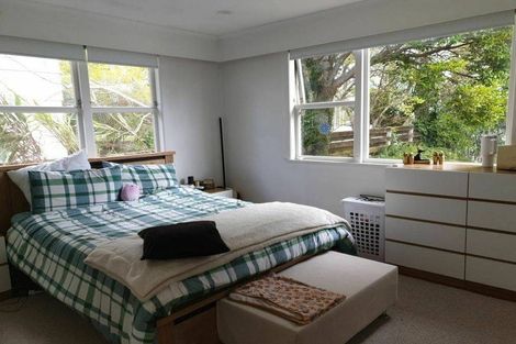 Photo of property in 329 East Coast Road, Mairangi Bay, Auckland, 0630