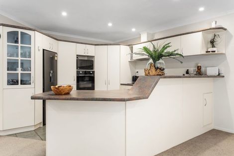 Photo of property in 3 The Fairway, Whakatane, 3120