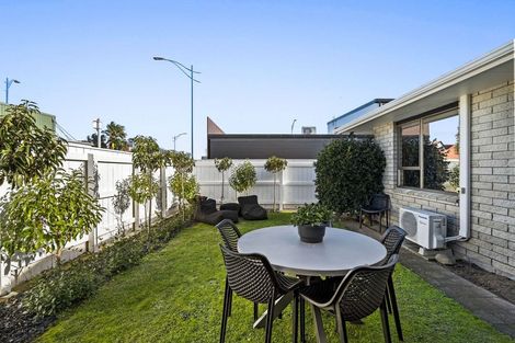 Photo of property in 5a Clemow Road, Fitzroy, New Plymouth, 4312