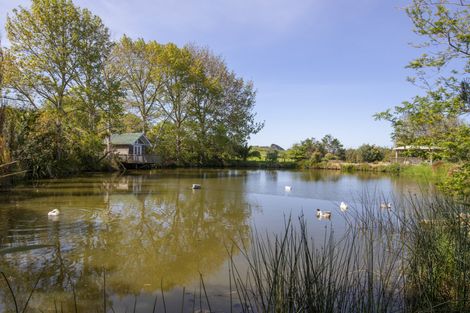 Photo of property in 11 Pah Hill Road, Wharehine, Wellsford, 0973