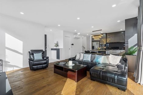 Photo of property in 51a Bleakhouse Road, Howick, Auckland, 2014