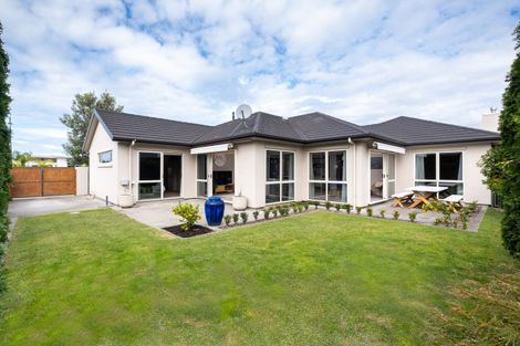 Photo of property in 2 Akaroa Road, Poraiti, Napier, 4112