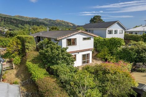 Photo of property in 31a Ranui Terrace, Tawa, Wellington, 5028