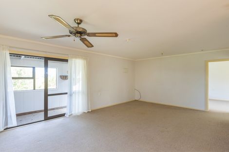 Photo of property in 11 Pah Hill Road, Wharehine, Wellsford, 0973