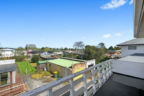 Photo of property in 330 Cambridge Road, Hillcrest, Hamilton, 3216