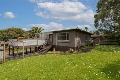 Photo of property in 51 Tirimoana Road, Te Atatu South, Auckland, 0602