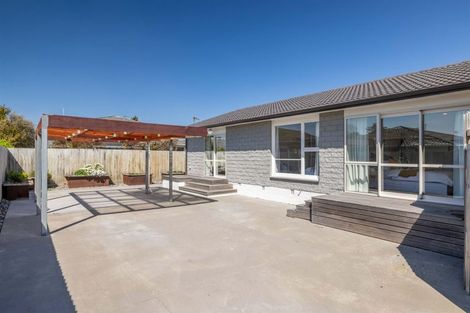 Photo of property in 2/7 Farnborough Street, Aranui, Christchurch, 8061