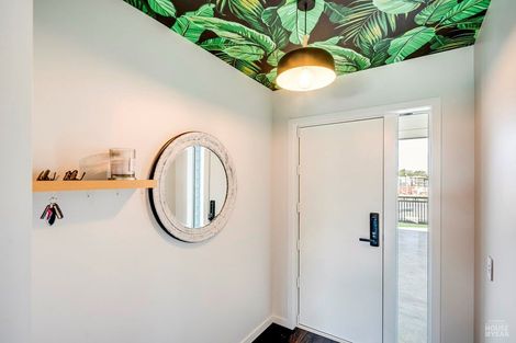 Photo of property in 52 Kenny Road, Te Awa, Napier, 4110