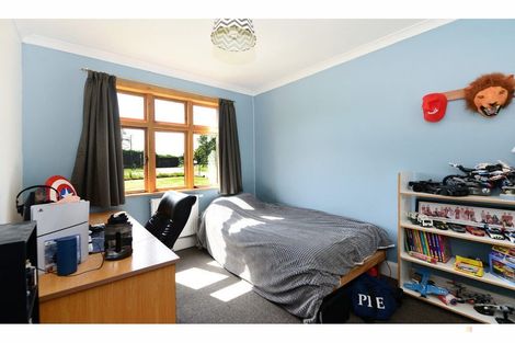 Photo of property in 19 Mount John Road, Waimate, 7977