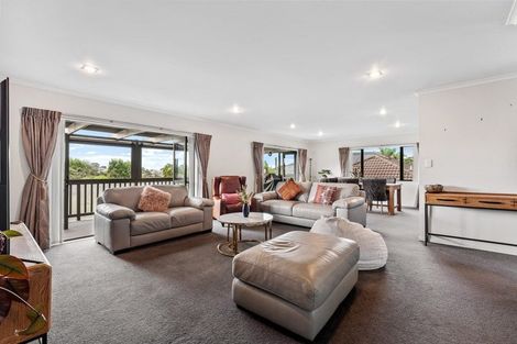 Photo of property in 6 Bloomfield Rise, Stanmore Bay, Whangaparaoa, 0932