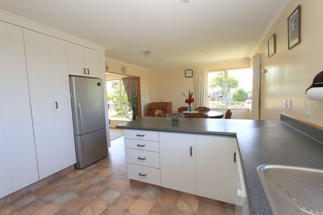 Photo of property in 33 Karina Crescent, Redwoodtown, Blenheim, 7201