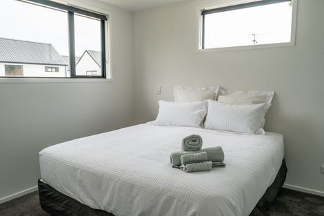 Photo of property in 2/100 Office Road, Merivale, Christchurch, 8014