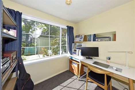 Photo of property in 10 Guinness Crescent, Ilam, Christchurch, 8041