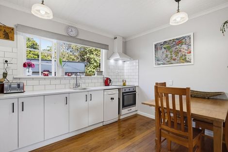 Photo of property in 30c York Street, Picton, 7220