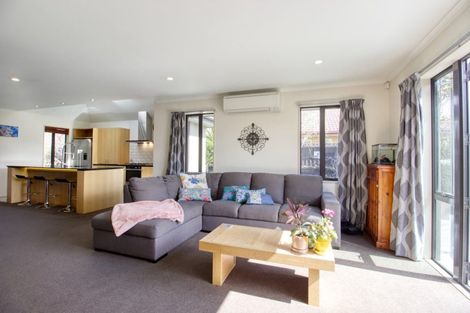 Photo of property in 19 Garforth Green, Halswell, Christchurch, 8025