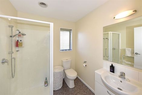 Photo of property in 114 Rothesay Road, Parklands, Christchurch, 8083