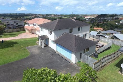 Photo of property in 1177 Whangaparaoa Road, Gulf Harbour, Whangaparaoa, 0930