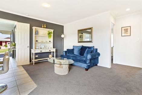 Photo of property in 29 San Bernadino Drive, Henderson, Auckland, 0612