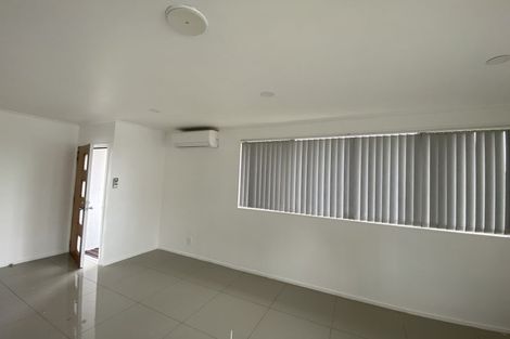 Photo of property in 1/19 Silver Creek Road, Weymouth, Auckland, 2103