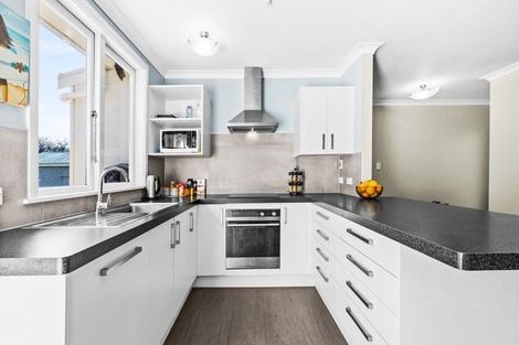 Photo of property in 289 Kennedy Road, Onekawa, Napier, 4110