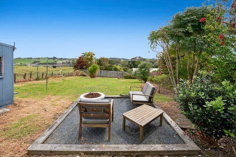 Photo of property in 2 Foster Crescent, Snells Beach, 0920