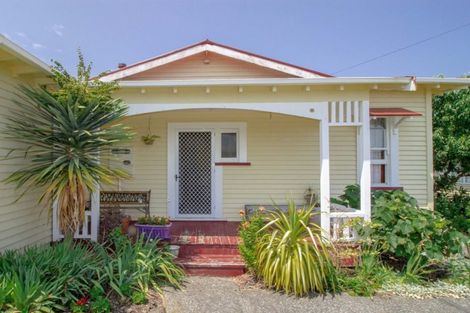 Photo of property in 13 Carlyle Street, Te Aroha, 3320