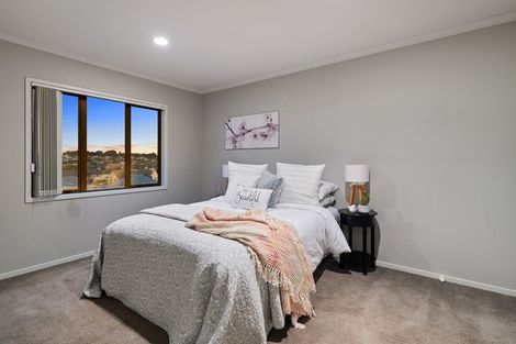 Photo of property in 41 Sonoma Crescent, Oteha, Auckland, 0632