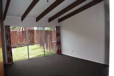 Photo of property in 4/42 James Laurie Street, Henderson, Auckland, 0612
