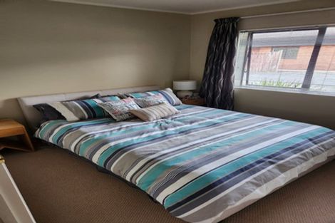 Photo of property in 2/24 Halver Road, Hillpark, Auckland, 2102