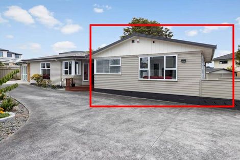 Photo of property in 81 Sturges Road, Henderson, Auckland, 0612