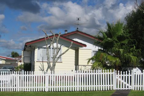Photo of property in 11 Newham Place, Henderson, Auckland, 0612