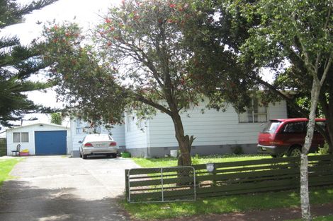 Photo of property in 10 Hobman Place, Manurewa, Auckland, 2102