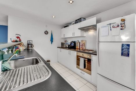 Photo of property in 10/14 Brougham Street, Addington, Christchurch, 8024