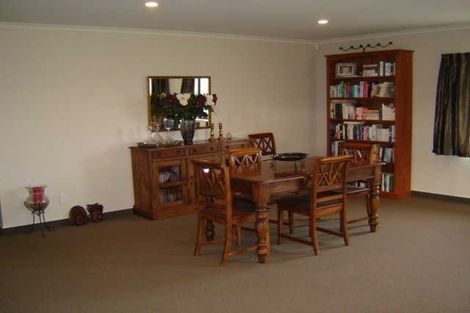 Photo of property in 23 Gandalf Crescent, Paraparaumu, 5032