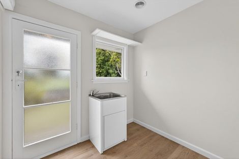 Photo of property in 70 Niven Street, Avondale, Christchurch, 8061