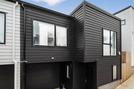 Photo of property in 8b Hobart Crescent, Wattle Downs, Auckland, 2103