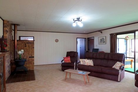 Photo of property in 2210 Rings Road, Coromandel, 3506