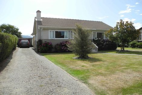 Photo of property in 8 Moorhouse Street, Waimate, 7924