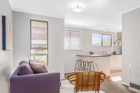 Photo of property in 6 The Mainsail, Whitby, Porirua, 5024