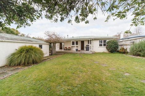 Photo of property in 8 Ake Ake Avenue, Hokowhitu, Palmerston North, 4410