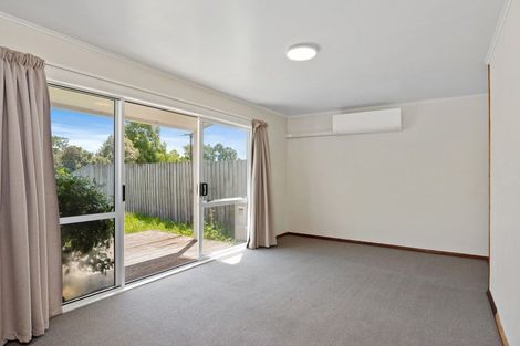 Photo of property in 55 Momorangi Crescent, Redwood, Christchurch, 8051