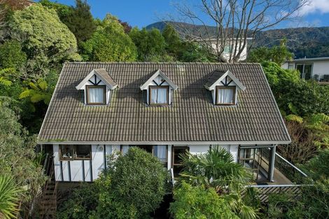 Photo of property in 5 Newgate Street, Picton, 7220