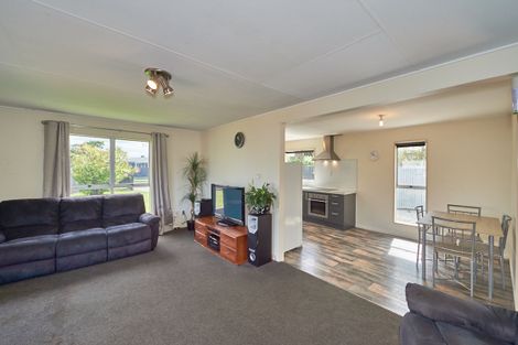 Photo of property in 36 Acacia Street, Kelvin Grove, Palmerston North, 4414