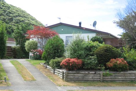 Photo of property in 4 Utah Grove, Totara Park, Upper Hutt, 5018