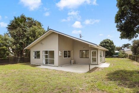 Photo of property in 1 Cordyline Road, Port Waikato, Tuakau, 2695