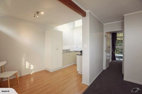 Photo of property in 2/18 Commodore Drive, Lynfield, Auckland, 1042