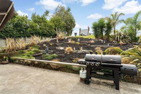 Photo of property in 175a Pinchgut Road, Kaukapakapa, 0873