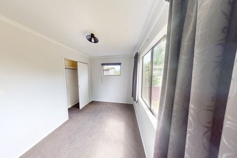 Photo of property in 5 Newton Place, Westbrook, Palmerston North, 4412